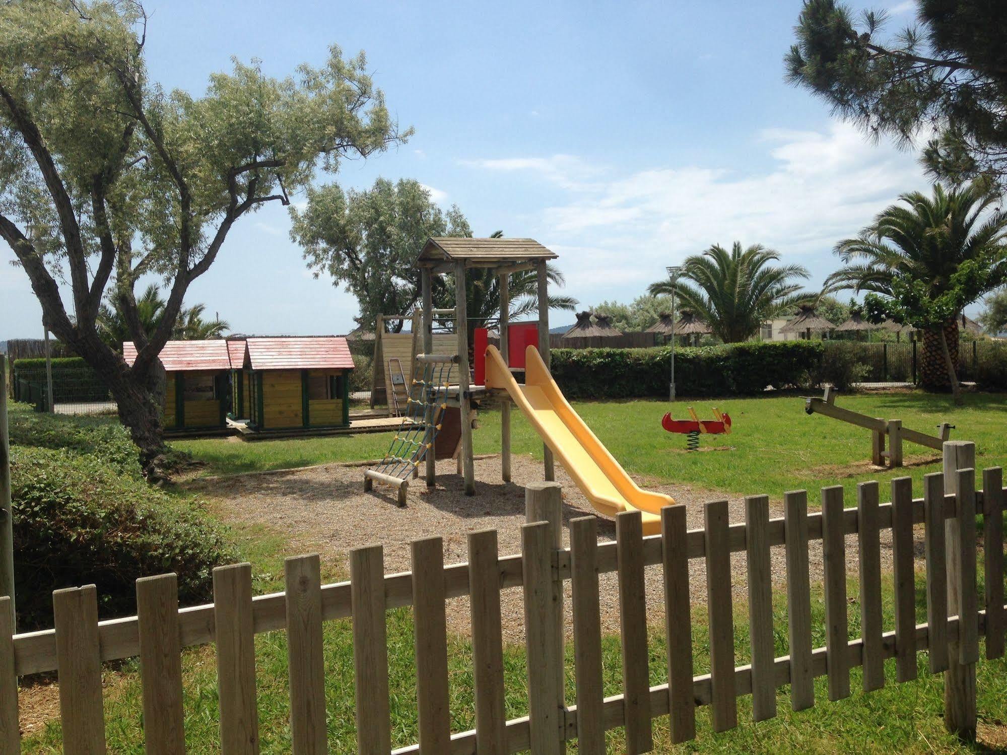 Hotel Club La Font Des Horts Hyères Kültér fotó